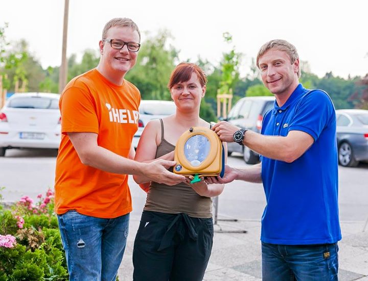 iHELP helped raise funds for an AED defibrillator